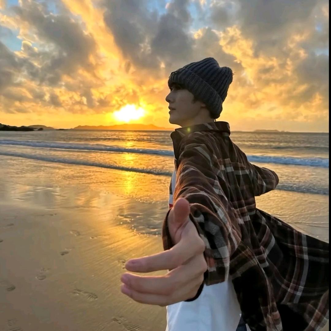 Y。