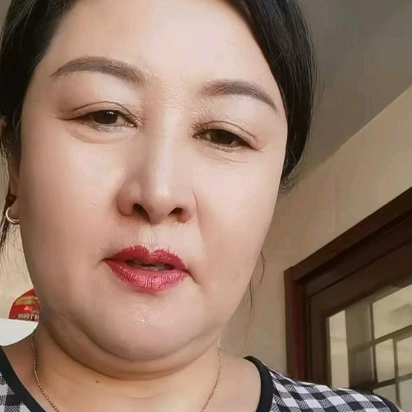 张淑芬69🌹年单身
