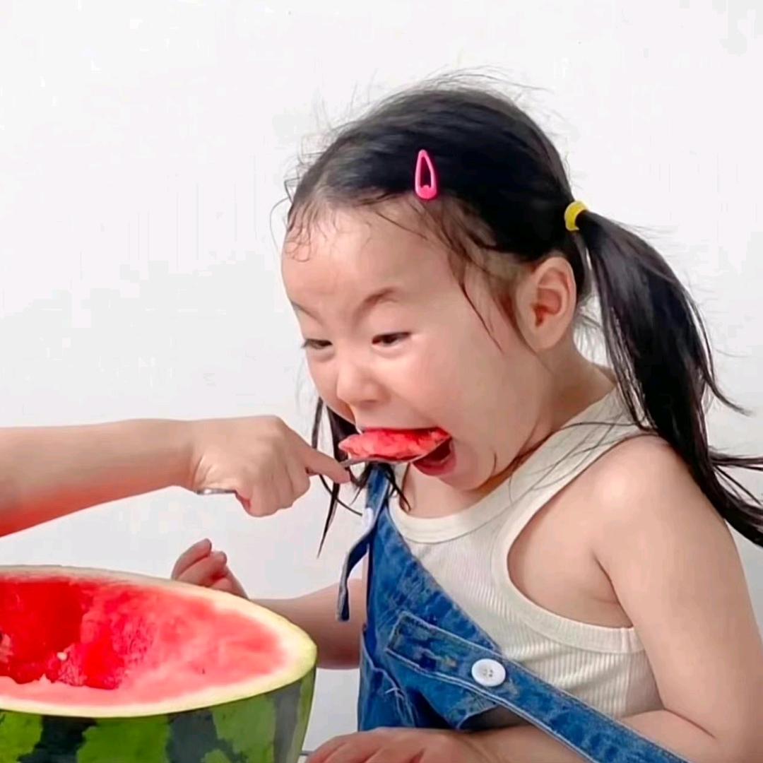橙子味女孩儿