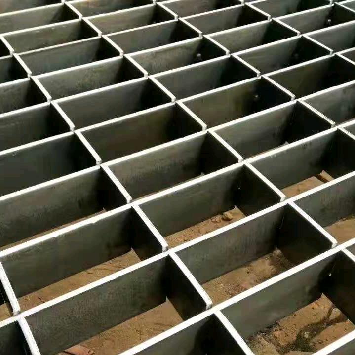 崔姐钢格板钢轧花编织筛网