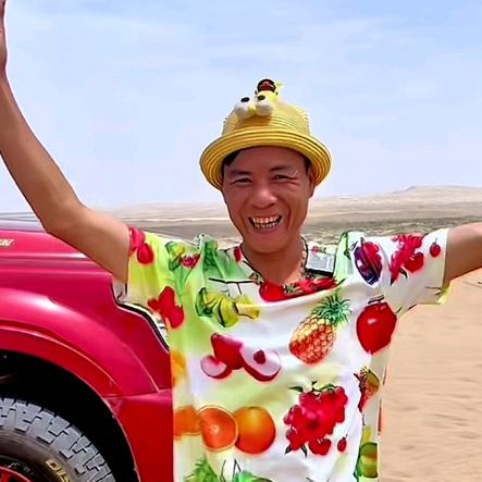 欢仔团队-小鹿（分享表哥直播日常）