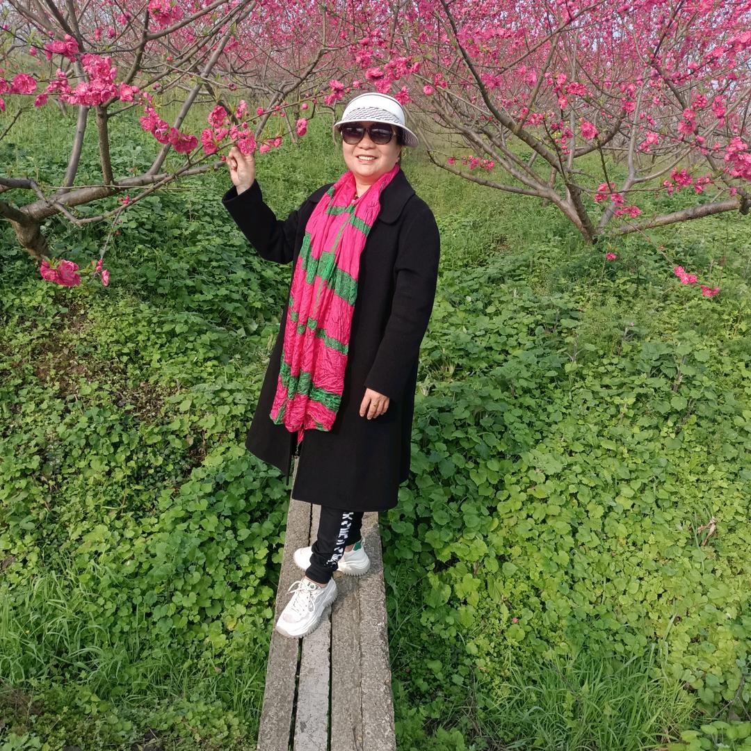 开心又美丽
