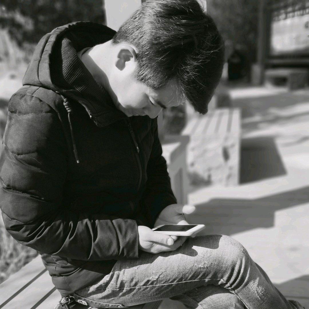 李@