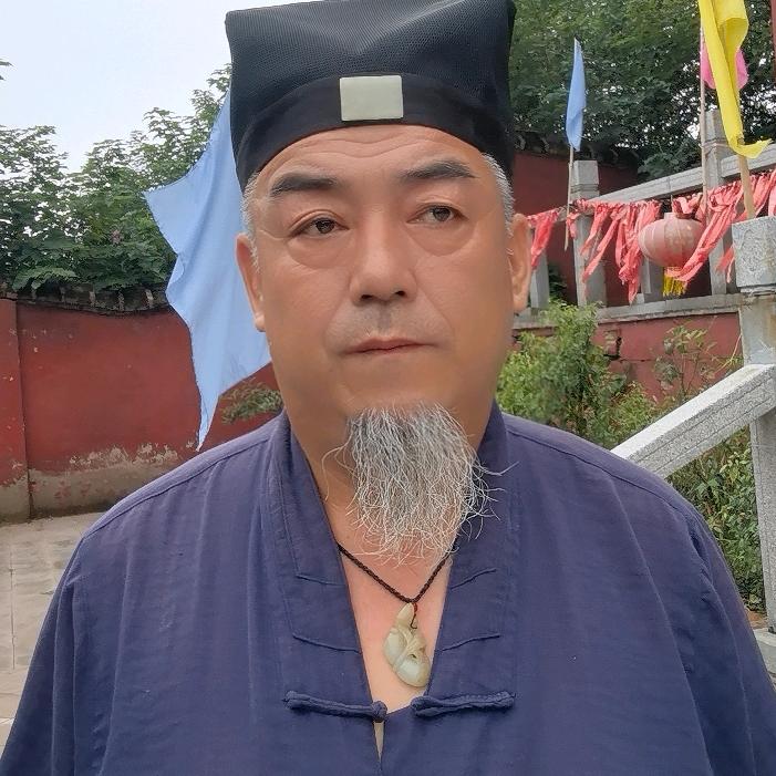 李伟风水师