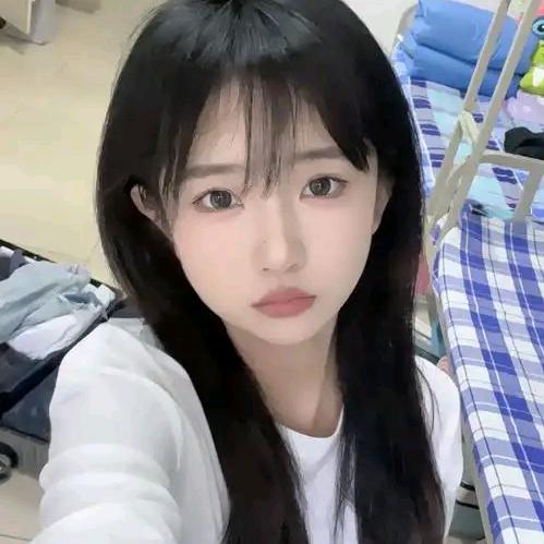 小白《有故事的人》