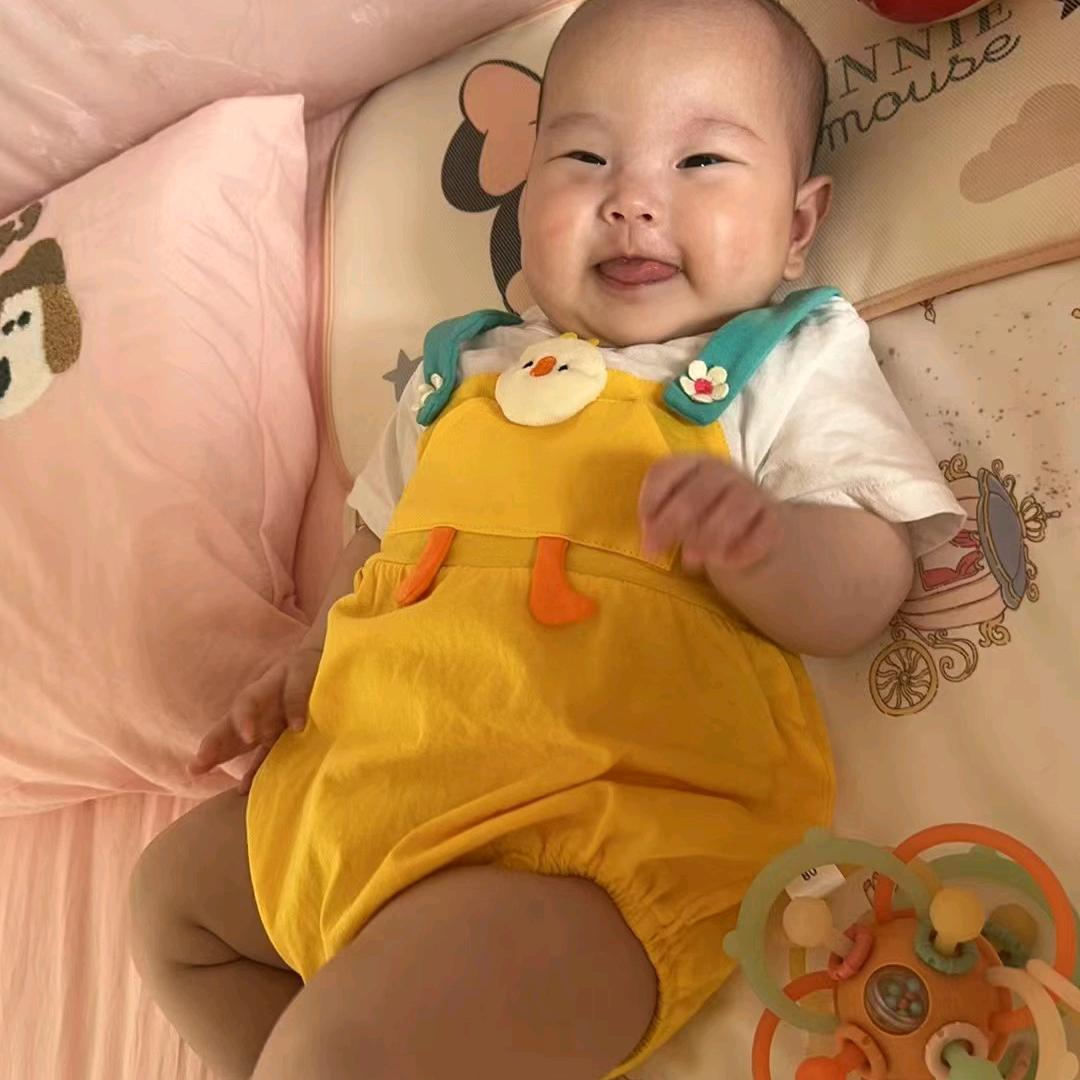我有你陪着头像