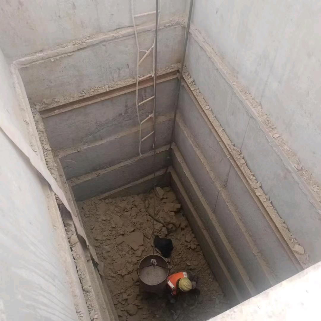 四川人工挖抗滑桩专业施工队