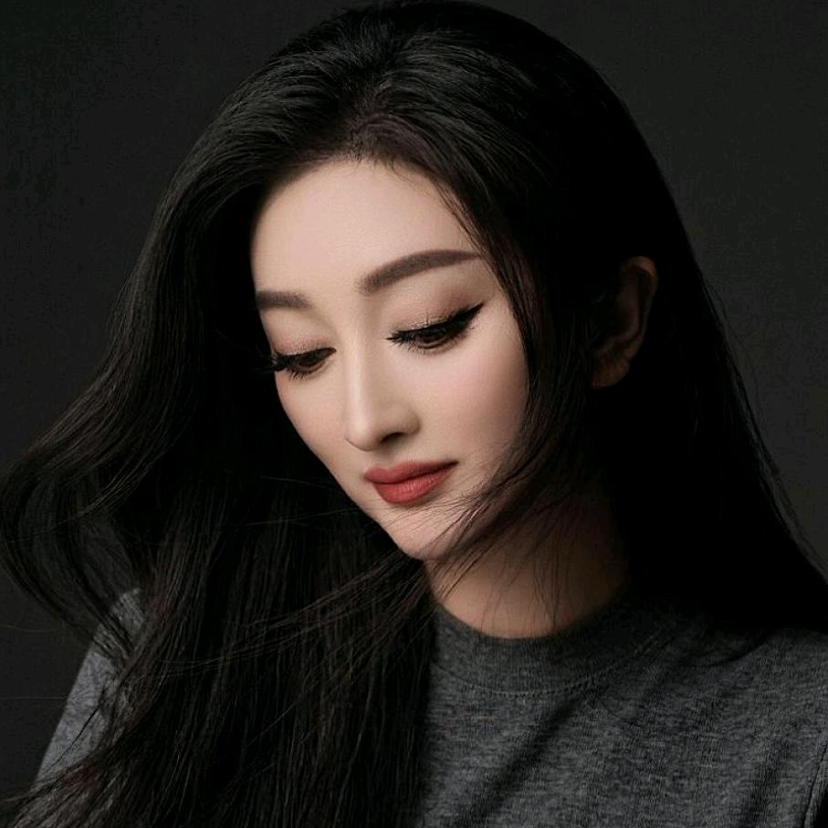 静姐（药店老板娘）