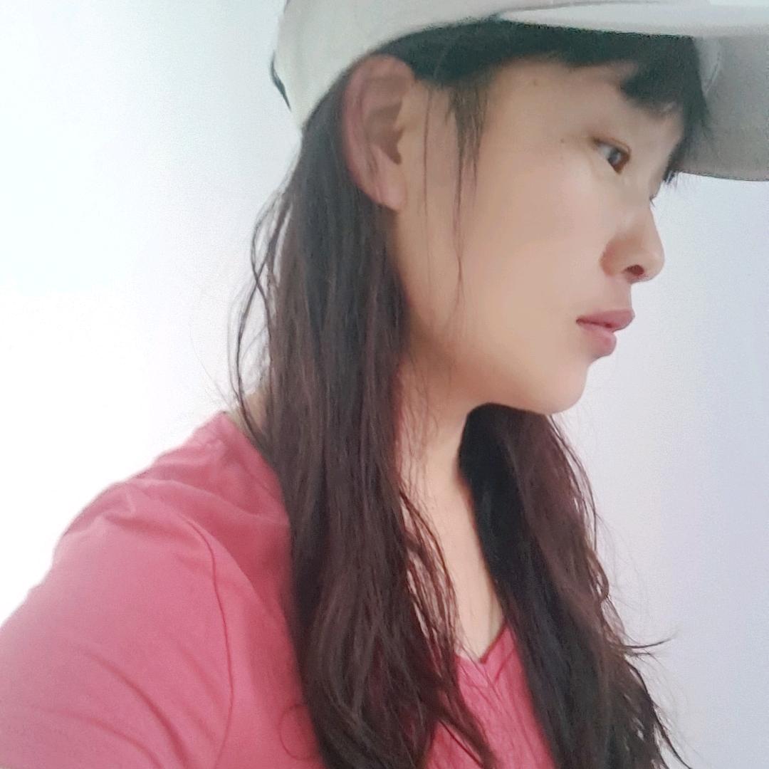 忧郁的长发...