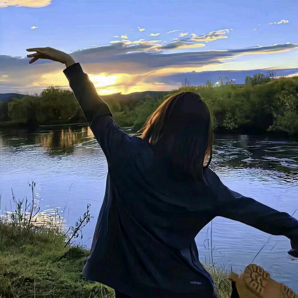 🍂幽默的女孩🍂
