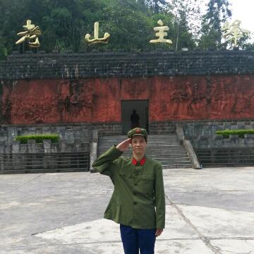 不穿军装的兵哥哥