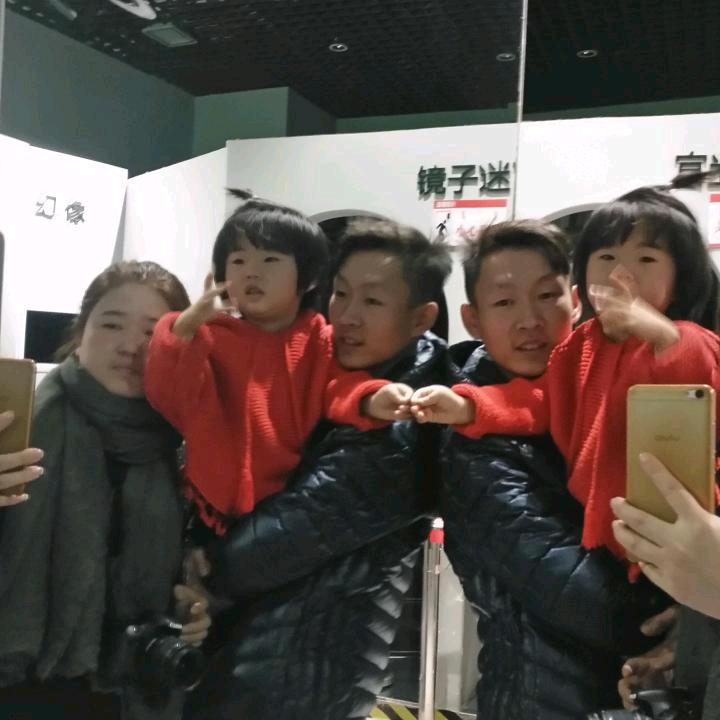 齐小叶麻辣烫