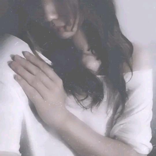 不语💓
