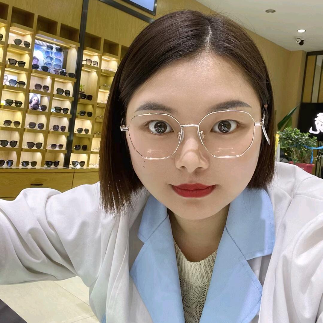 精达眼镜验光师林老师