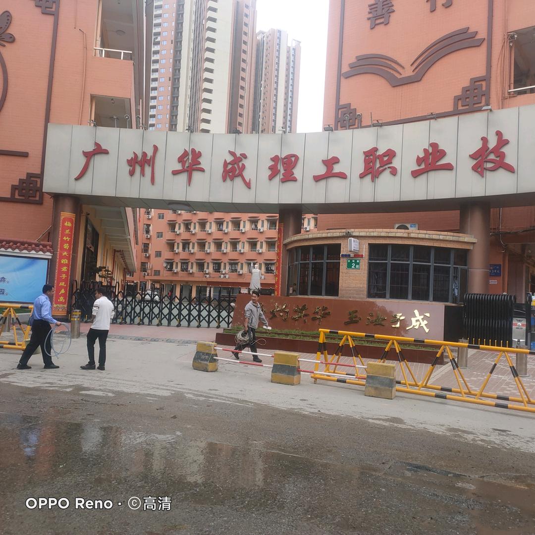 守护乡亲的云妈妈头像