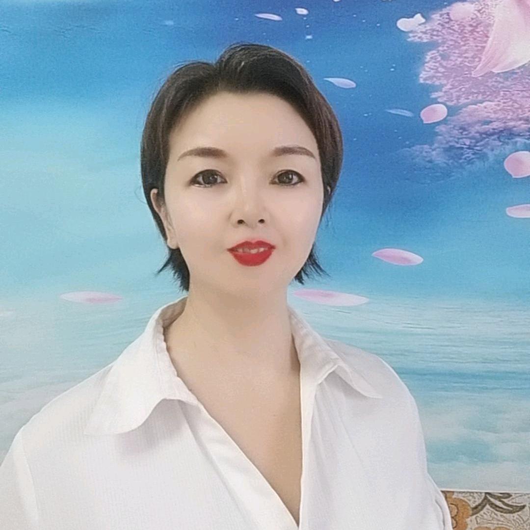 珍姐！美发师！从事造型！设计！烫染！