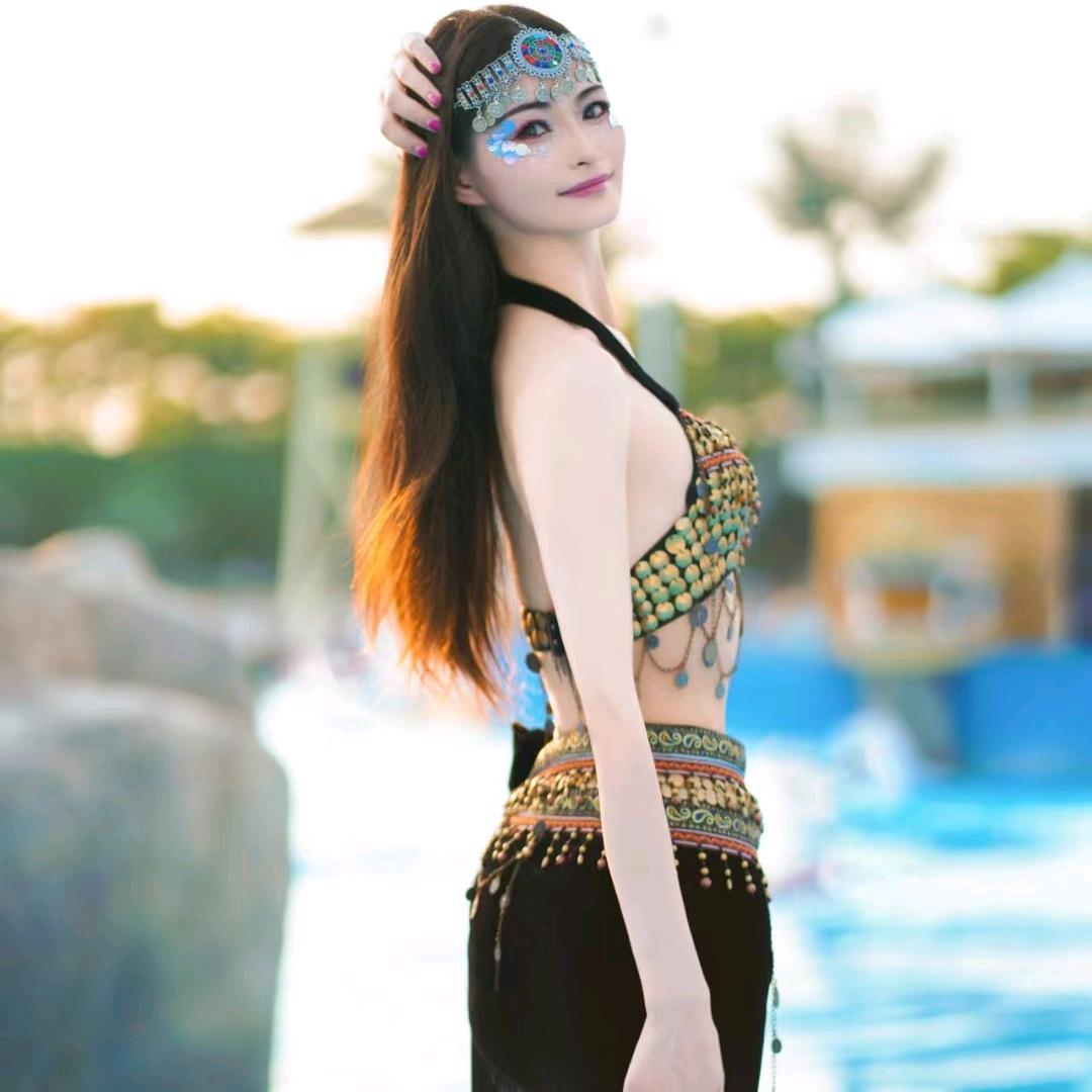 👸倩倩/拿铁美人(爱河狸选品官)👦