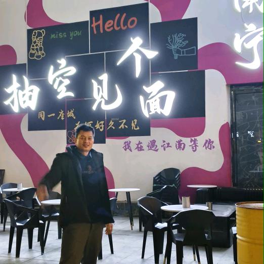 嘉哥安装门窗排水管切割马路楼顶墙面等等