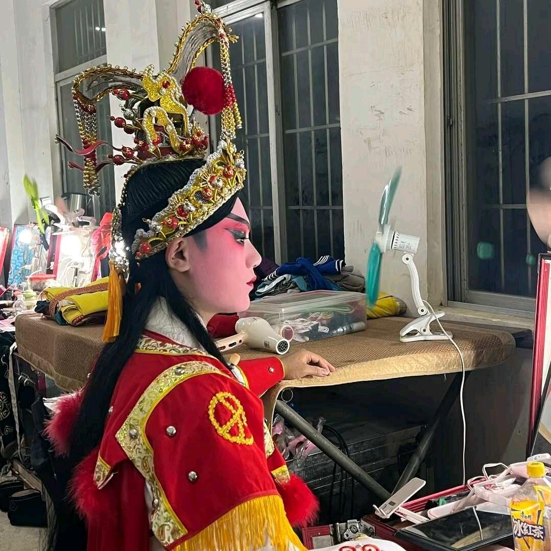 林畏成