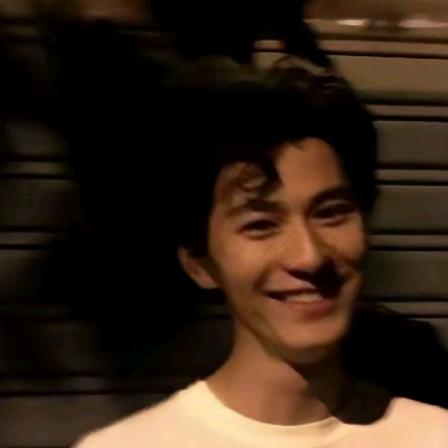 铁牛游泳教练洋洋