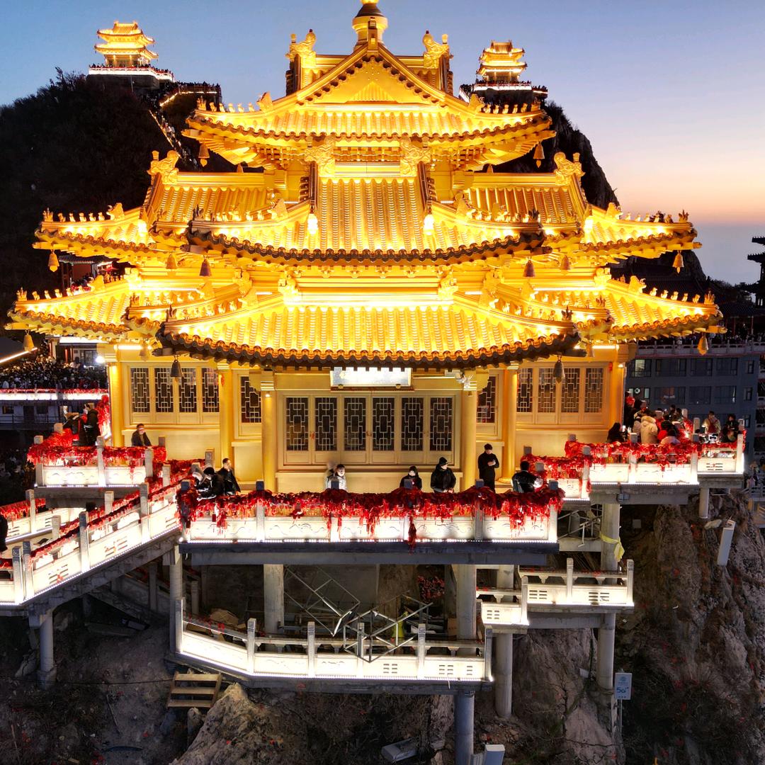 大魔王，摩旅天下