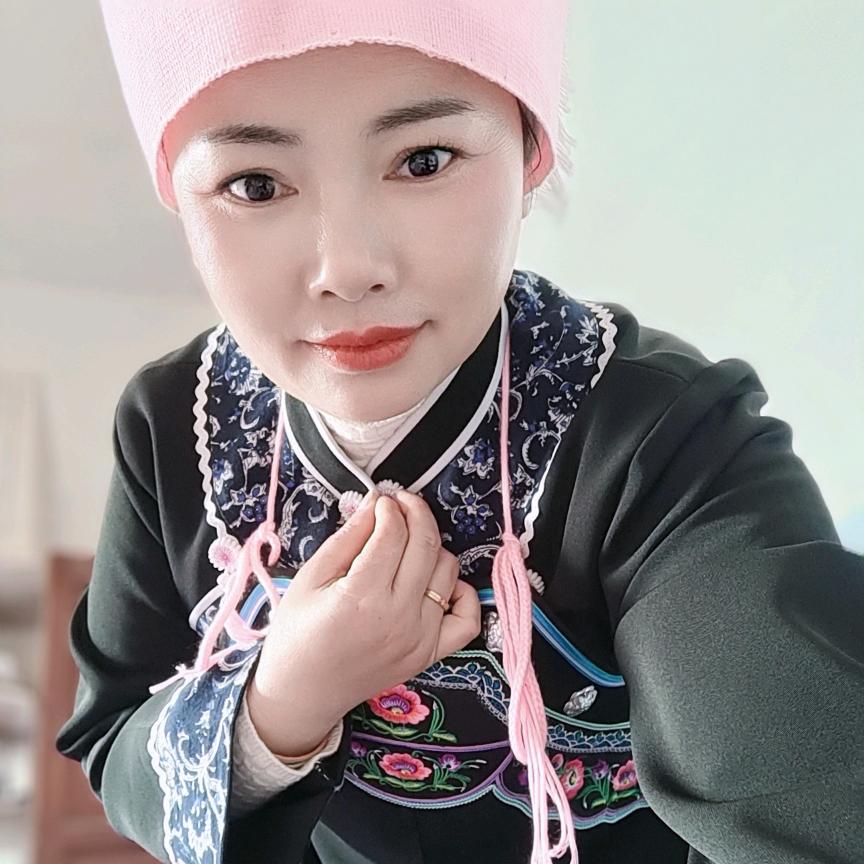 【爱是你我｝