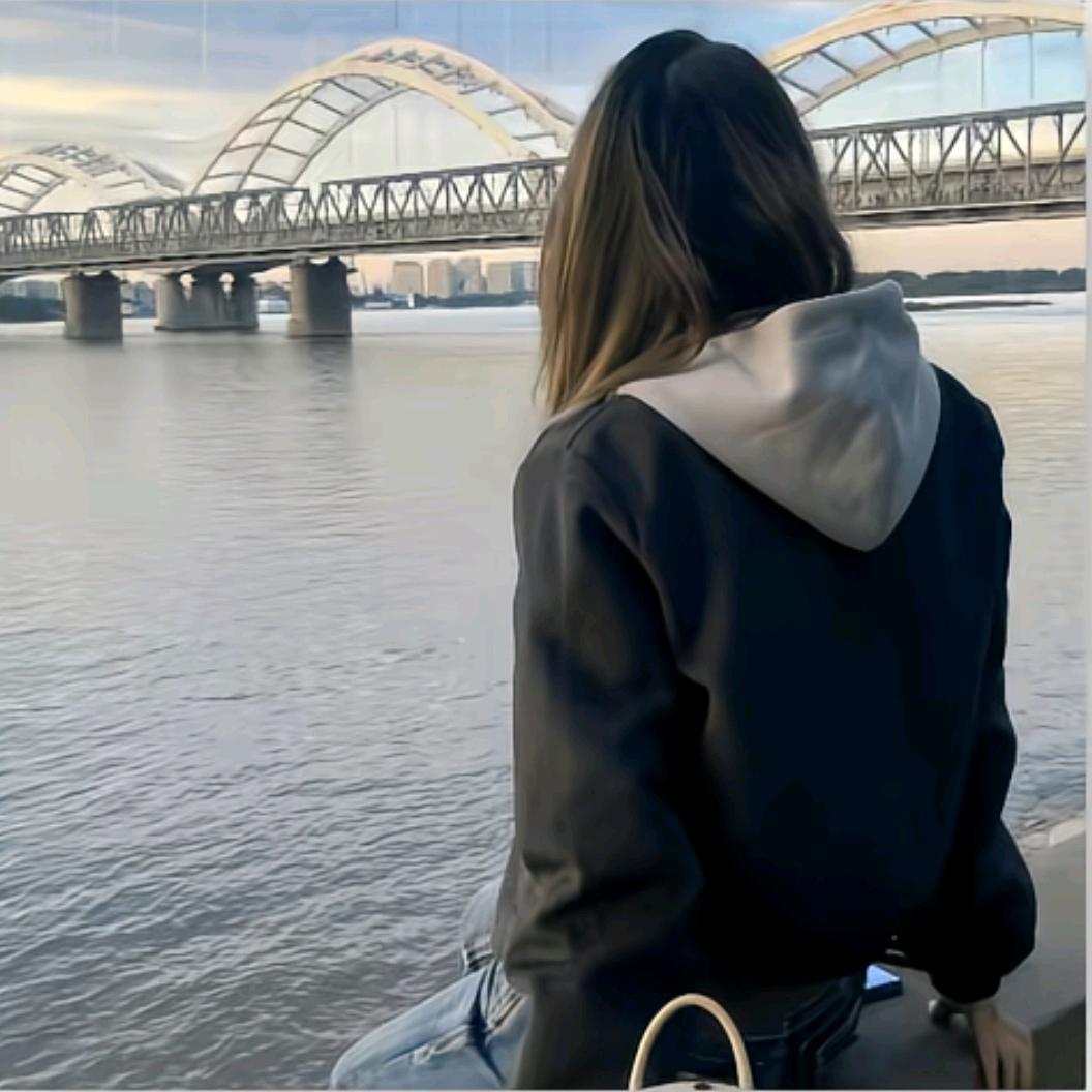 下一个春🌷.