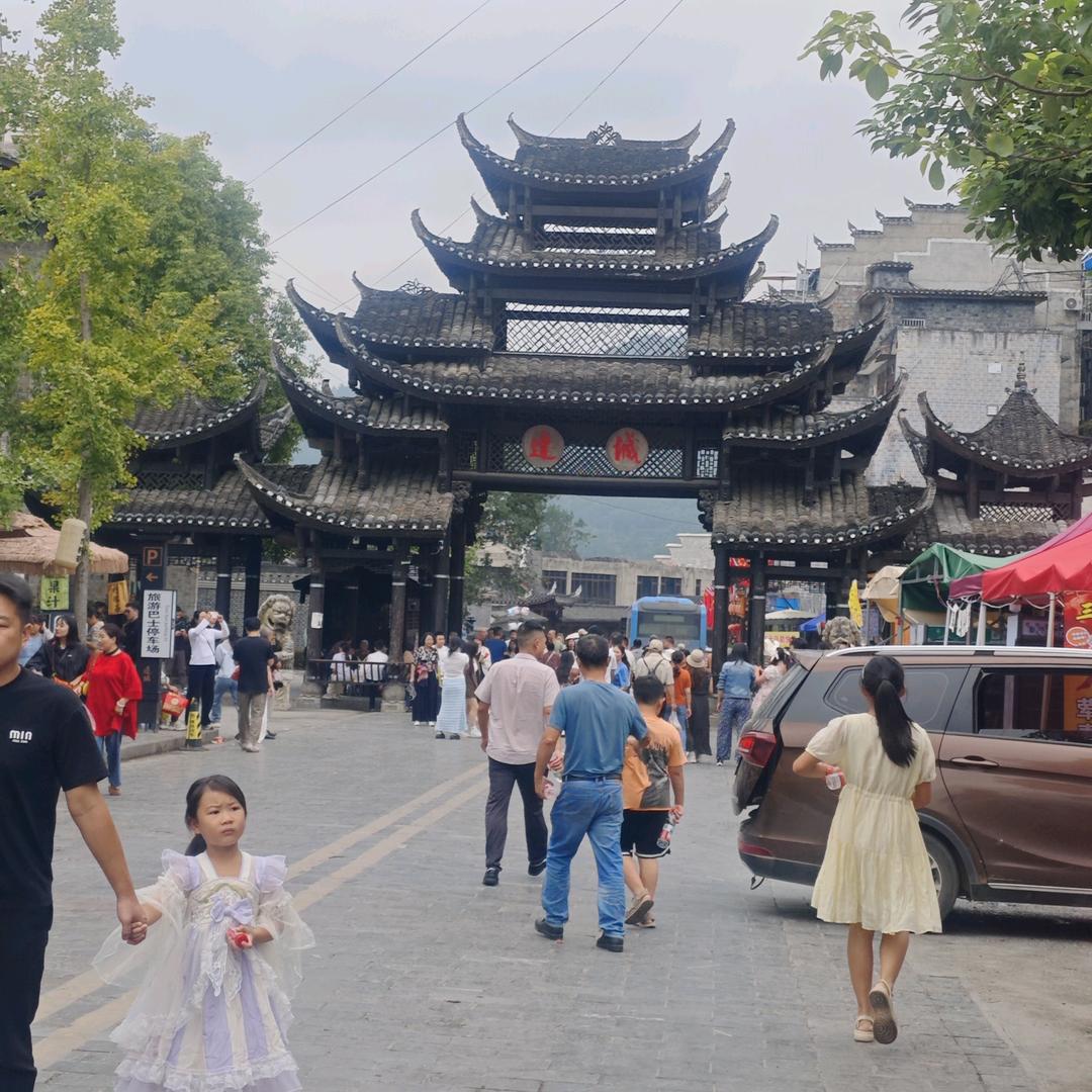 糖果宝宝爱吃鱼