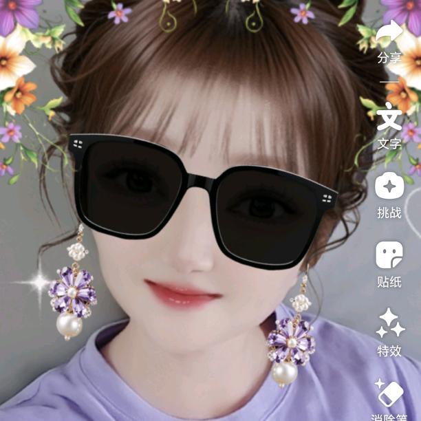 小何