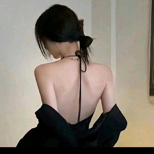 @清莹