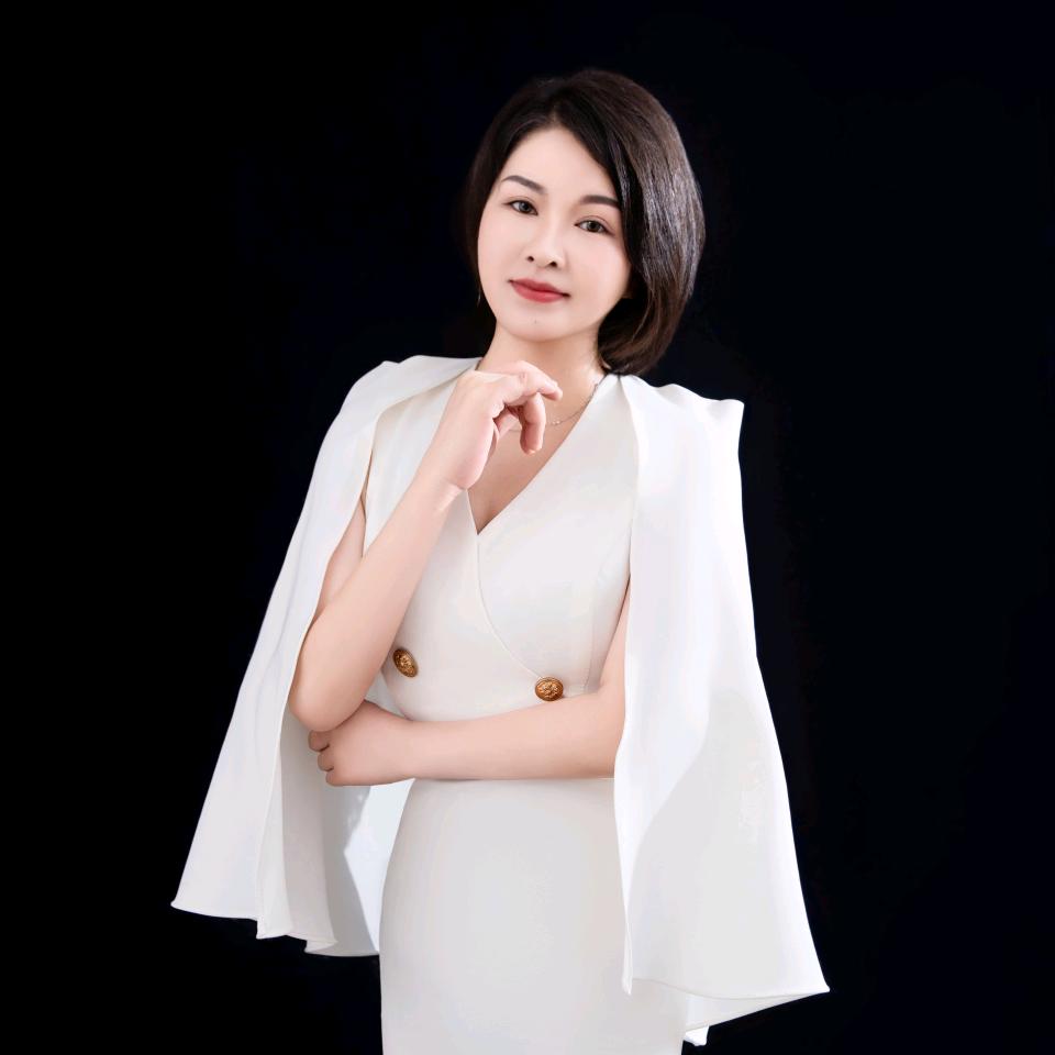 在沙县养白发的丽文