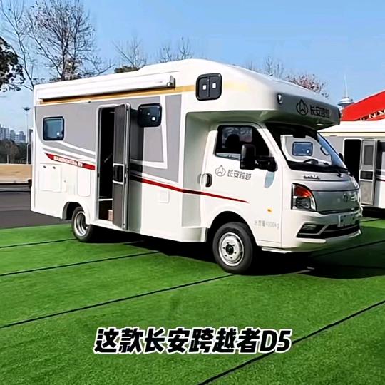 大松的跨越者房车生活