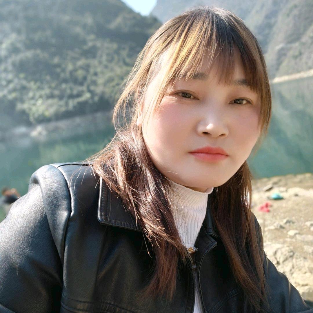 @小英