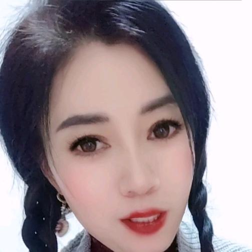 珍珍💋👗👗🧣