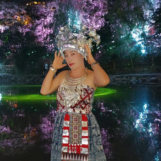 工地小姐姐