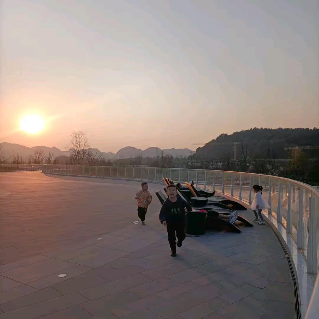 钱难有
