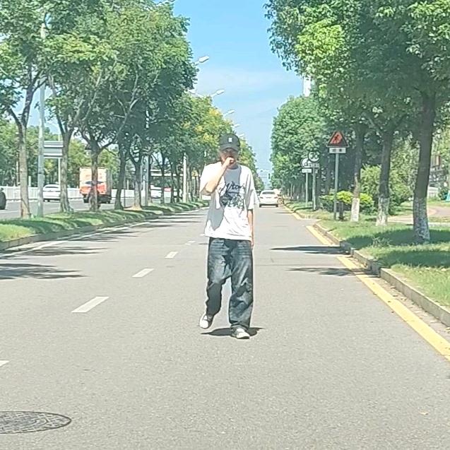 我有依床、可撩风尘