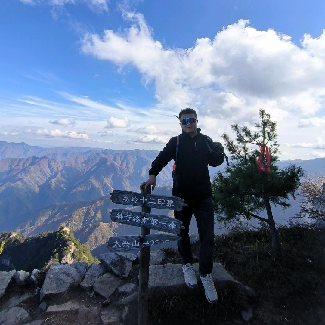 薛挺桌球俱乐部
