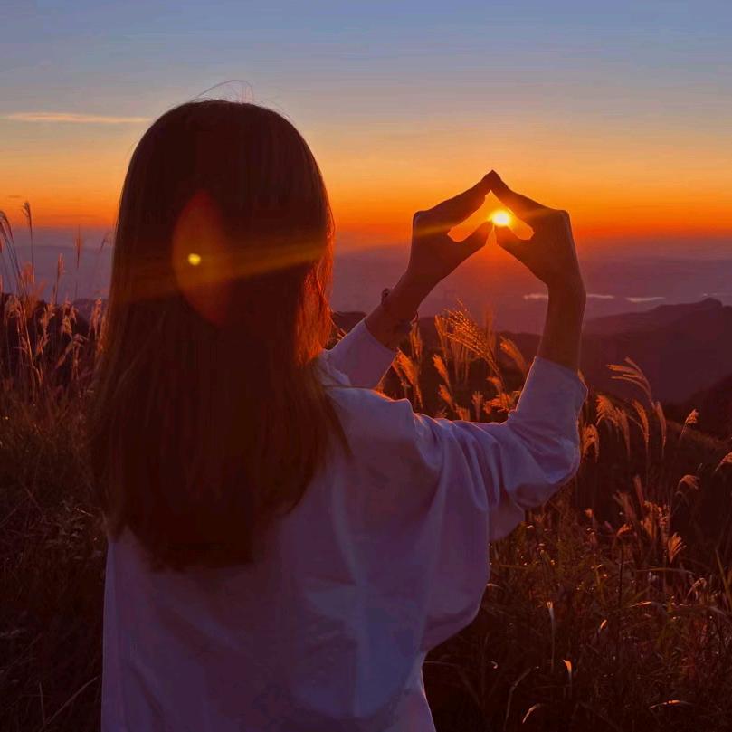 红黄蓝燕子老师