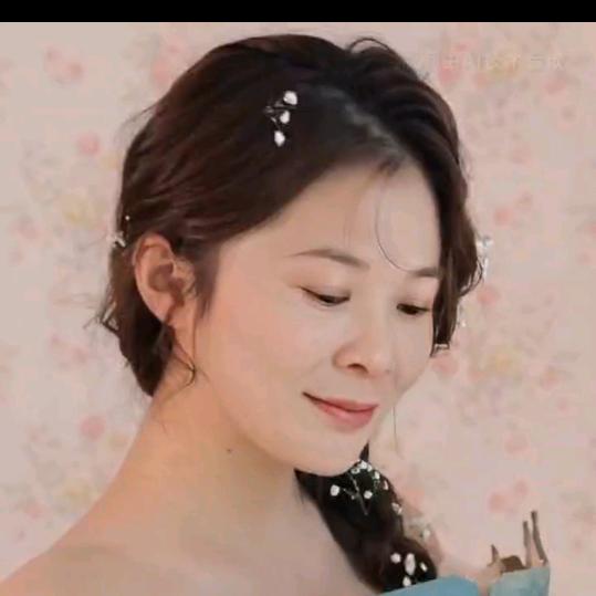 月下听花