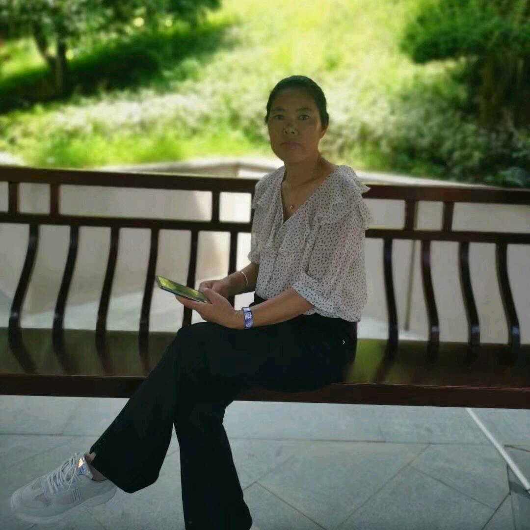 柿柿顺丽
