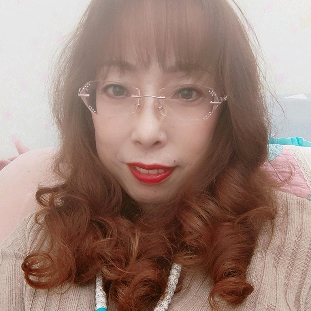 静静💅