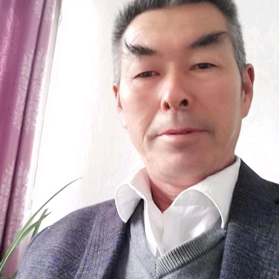 扬孝，男，单身，64年