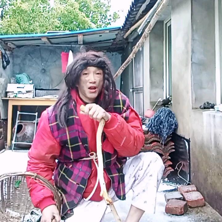 疯哥（爱搞笑）晚6：40直播