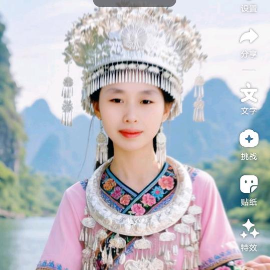 爱情路上手牵手