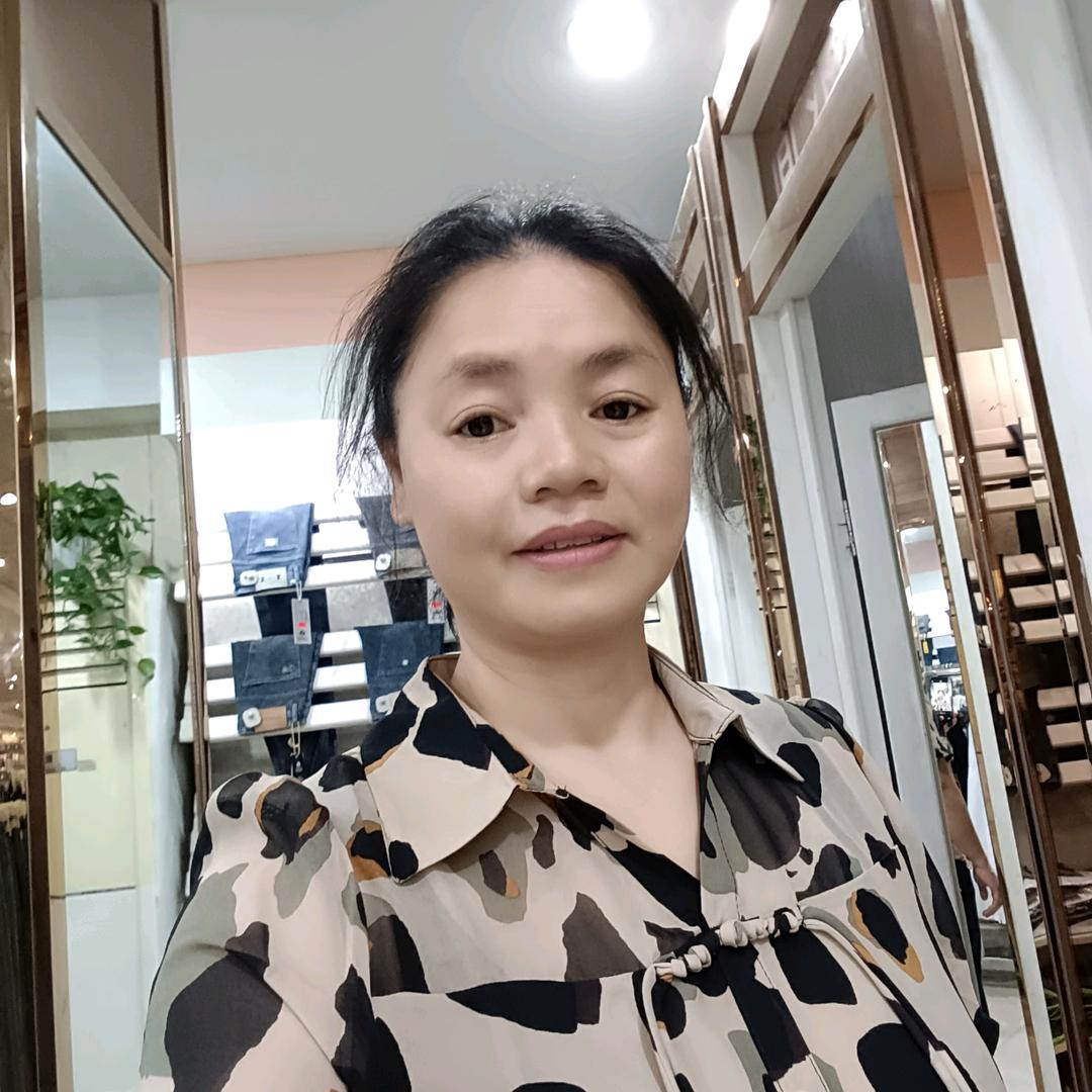 心若简单，世间纷扰便成空！