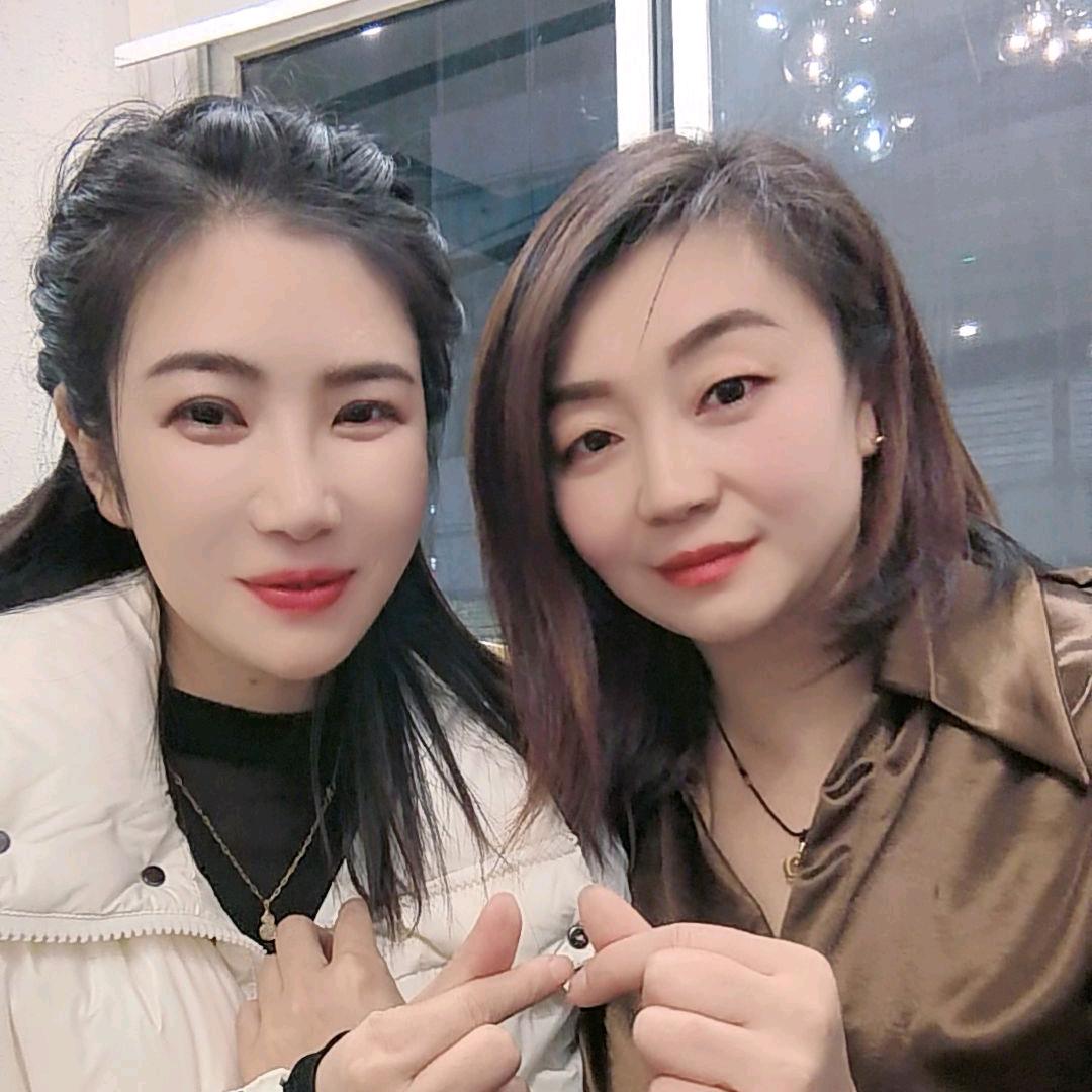 @黄玲玲【晚晚团313】