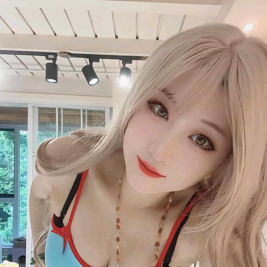 钮钴禄小美