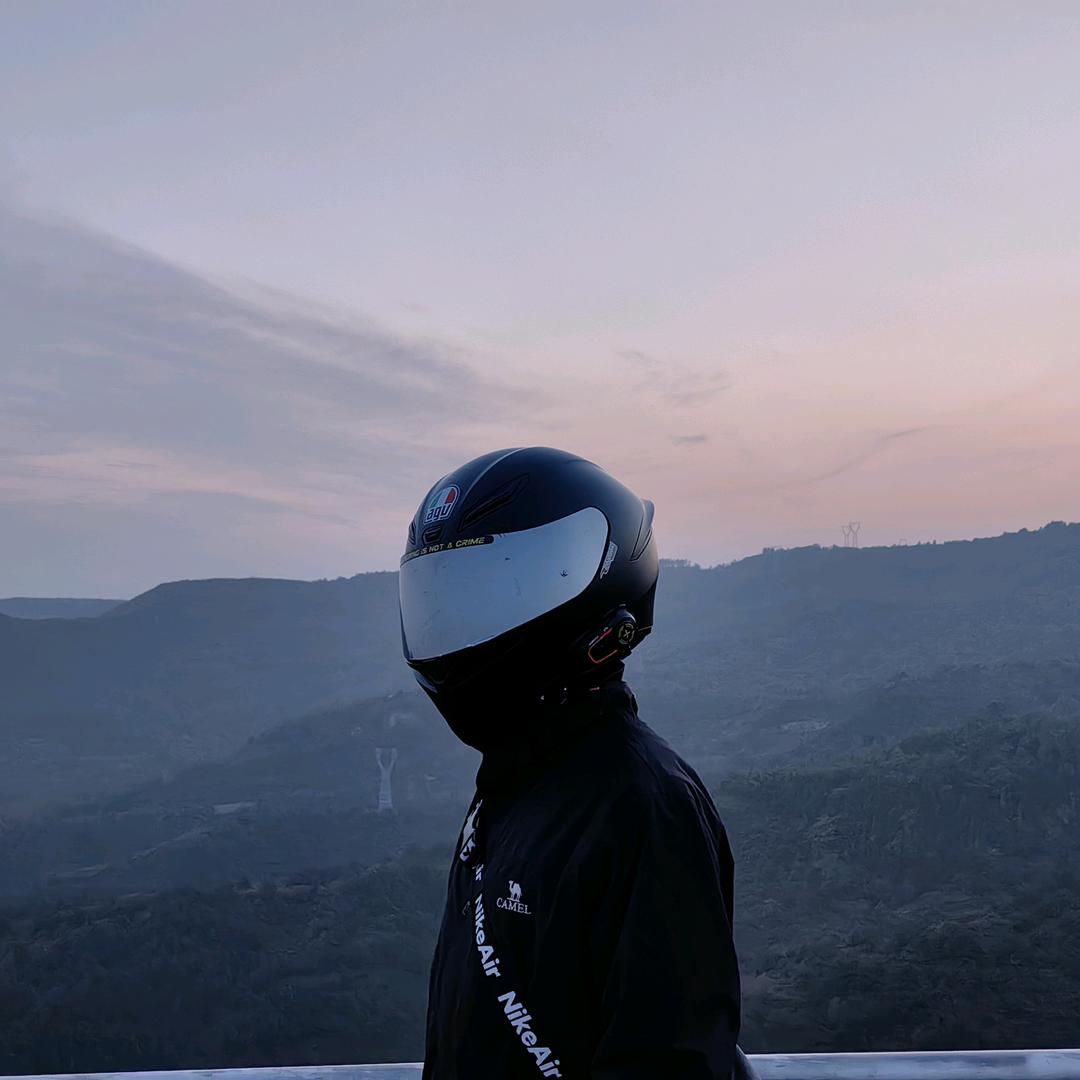 十柒🏍