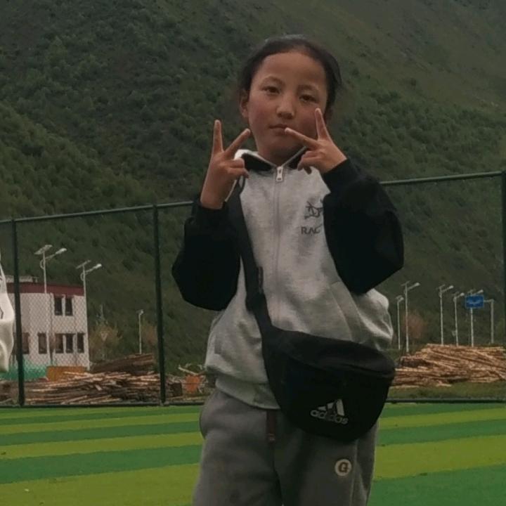 次仁拉桌